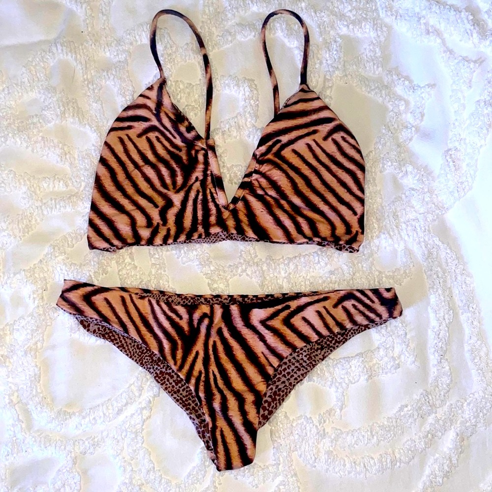 ACACIA, Zebra Set